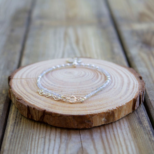 Laissez-vous tenter par ce charmant bracelet arbre de vie labradorite !
