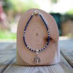 Laissez-vous tenter par ce charmant bracelet arbre de vie lapis lazuli !