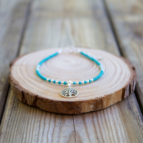 Laissez-vous tenter par ce charmant bracelet arbre de vie turquoise !
