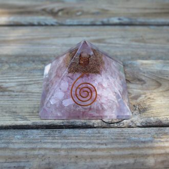 Profitez des nombreuses vertus de l’orgonite quartz rose au quotidien !