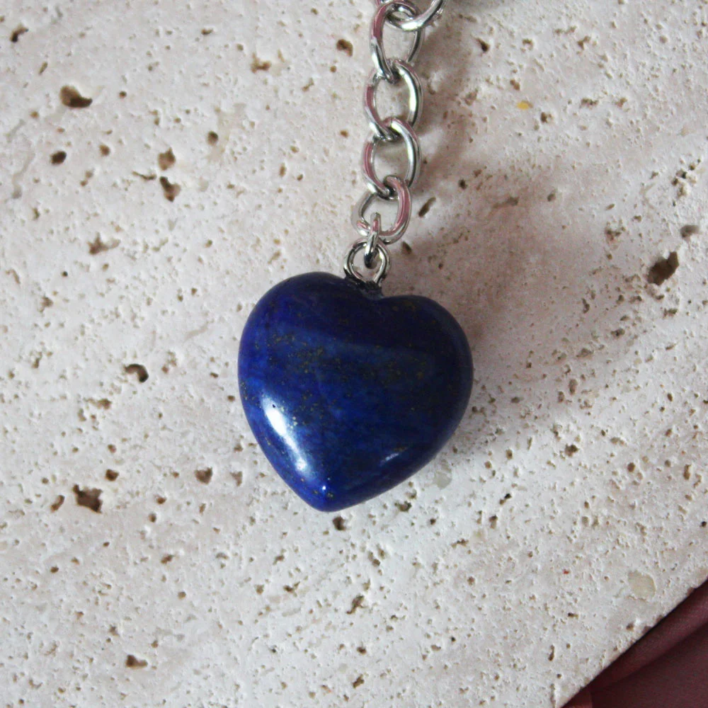Craquez pour notre porte-clé coeur en lapis lazuli !