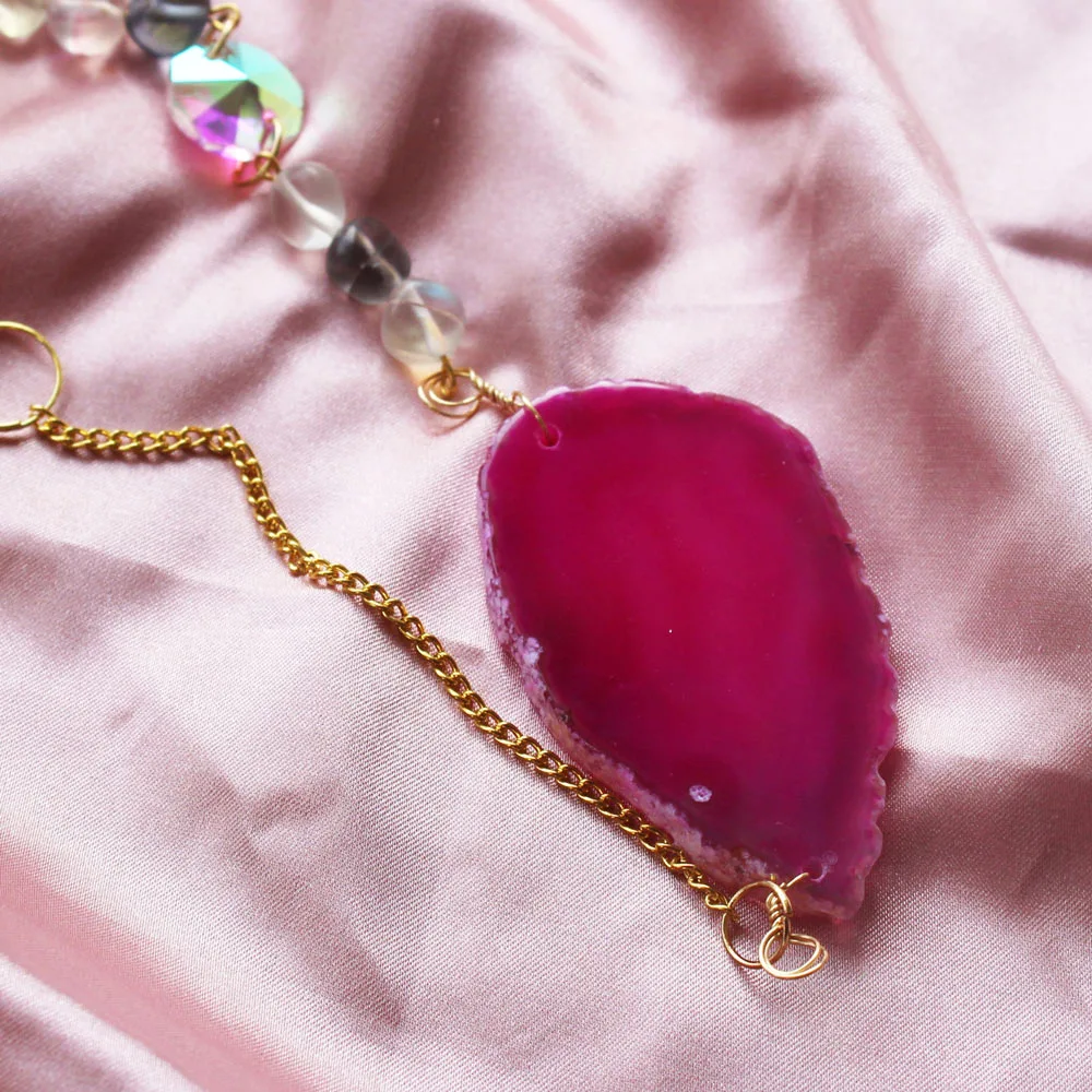 Découvrez notre capteur de soleil "Agate mystique" en agate rose